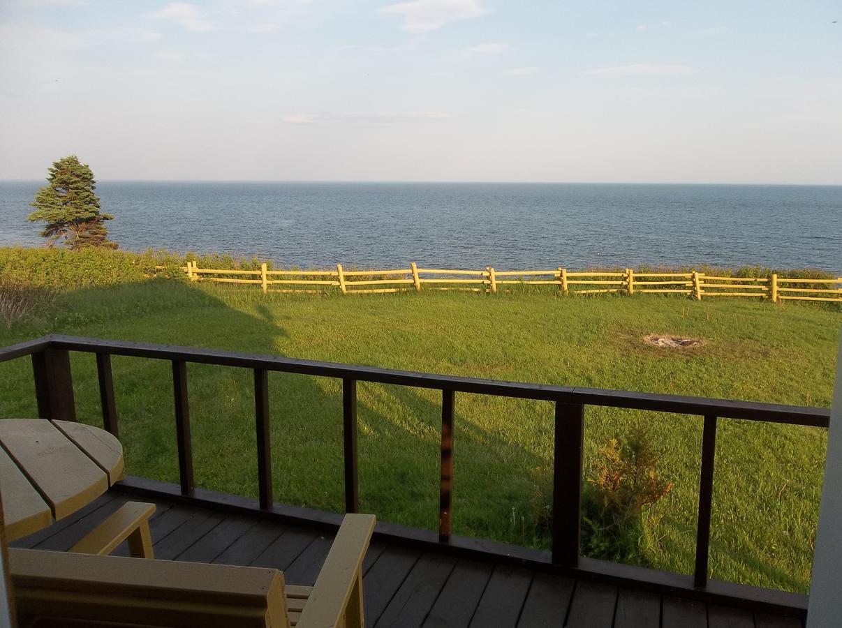 Les Chalets Brise-De-Mer Sainte-Therese-de-Gaspe 외부 사진